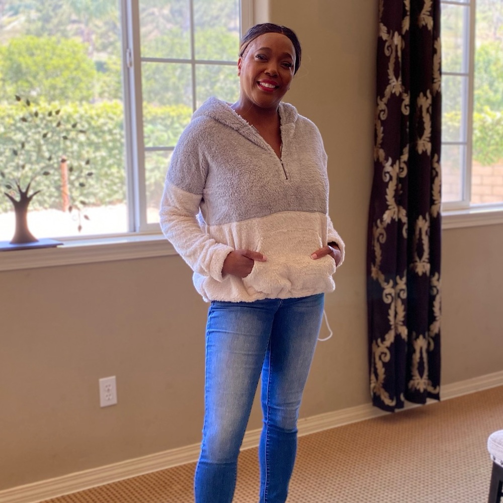 Gray/Cream Color Block Hooded Faux Fur Pul…